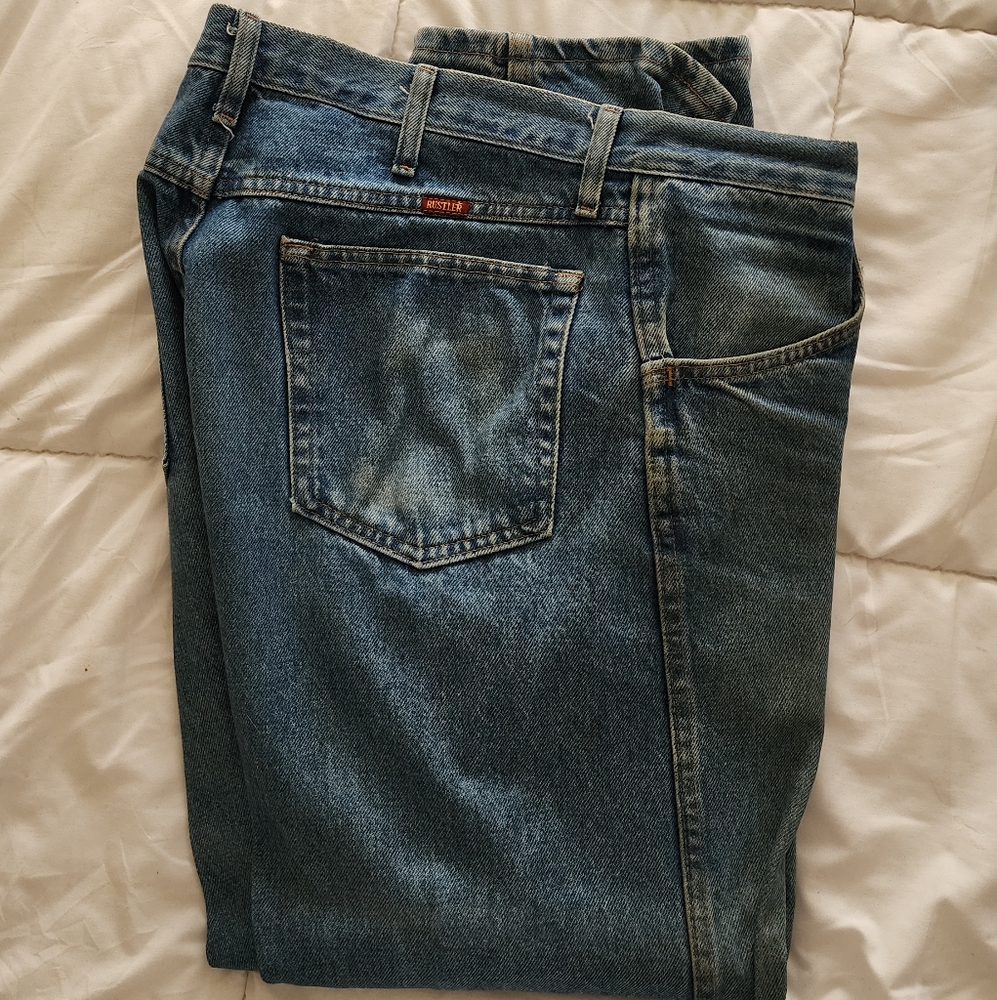 RUSTLER Relaxed Fit Jeans in Classic Blue Size 36×29